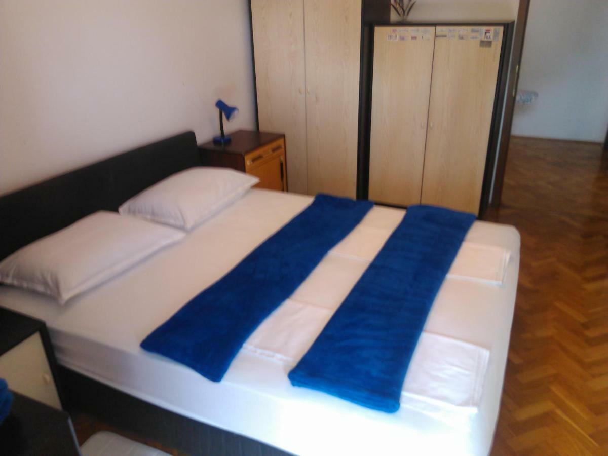 Viki Apartment คาสตาฟ ภายนอก รูปภาพ