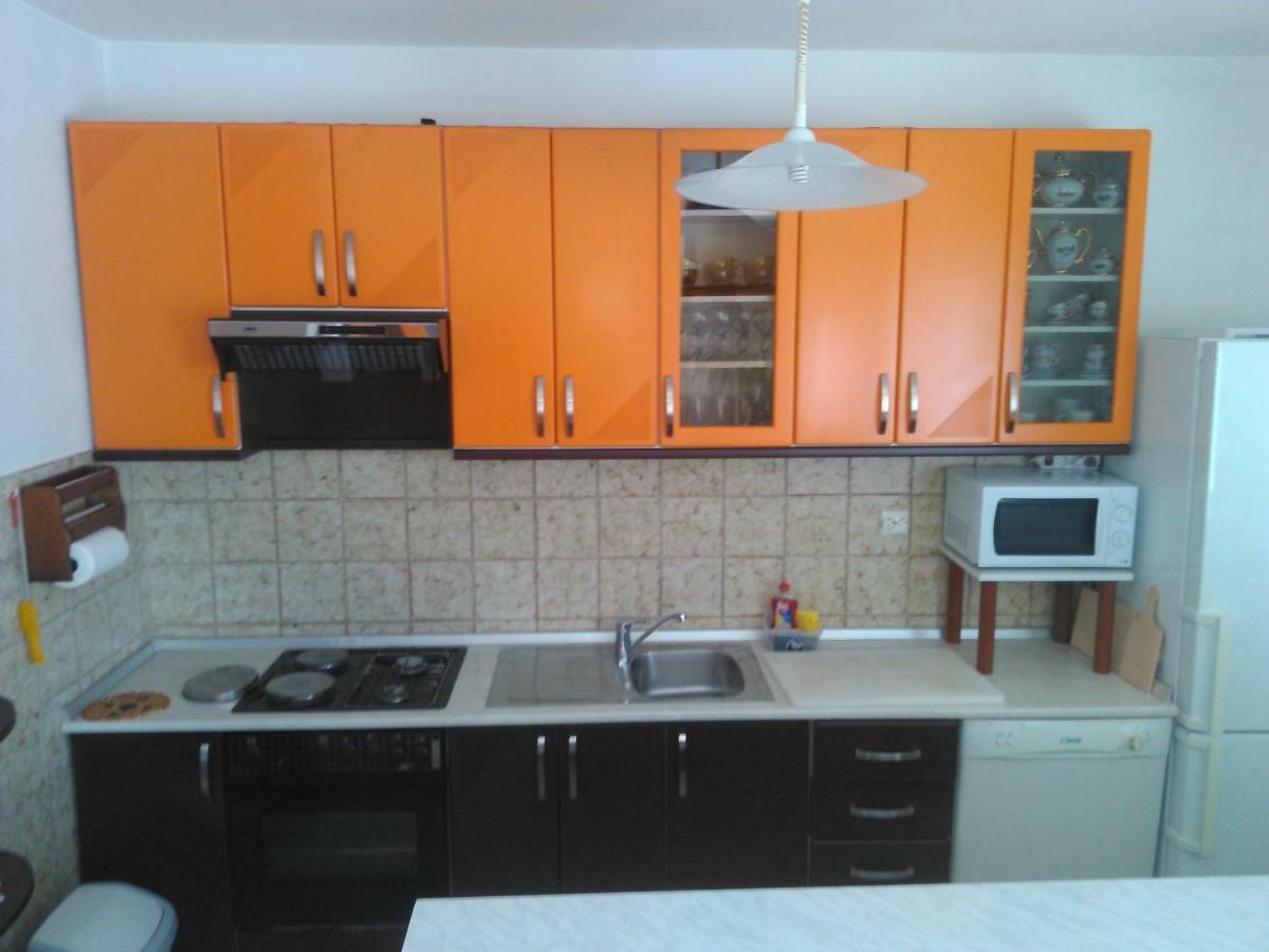 Viki Apartment คาสตาฟ ภายนอก รูปภาพ