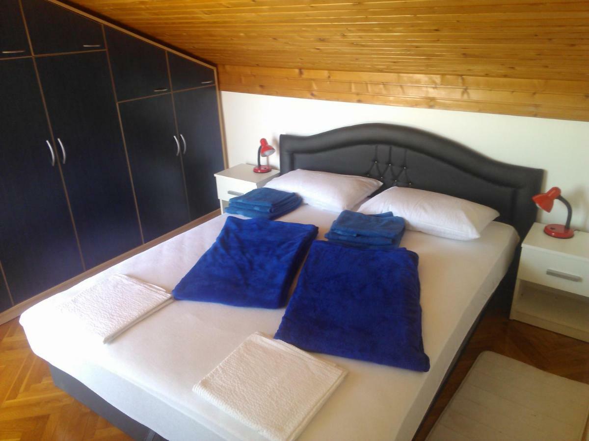 Viki Apartment คาสตาฟ ภายนอก รูปภาพ