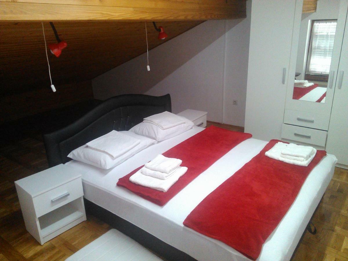 Viki Apartment คาสตาฟ ภายนอก รูปภาพ